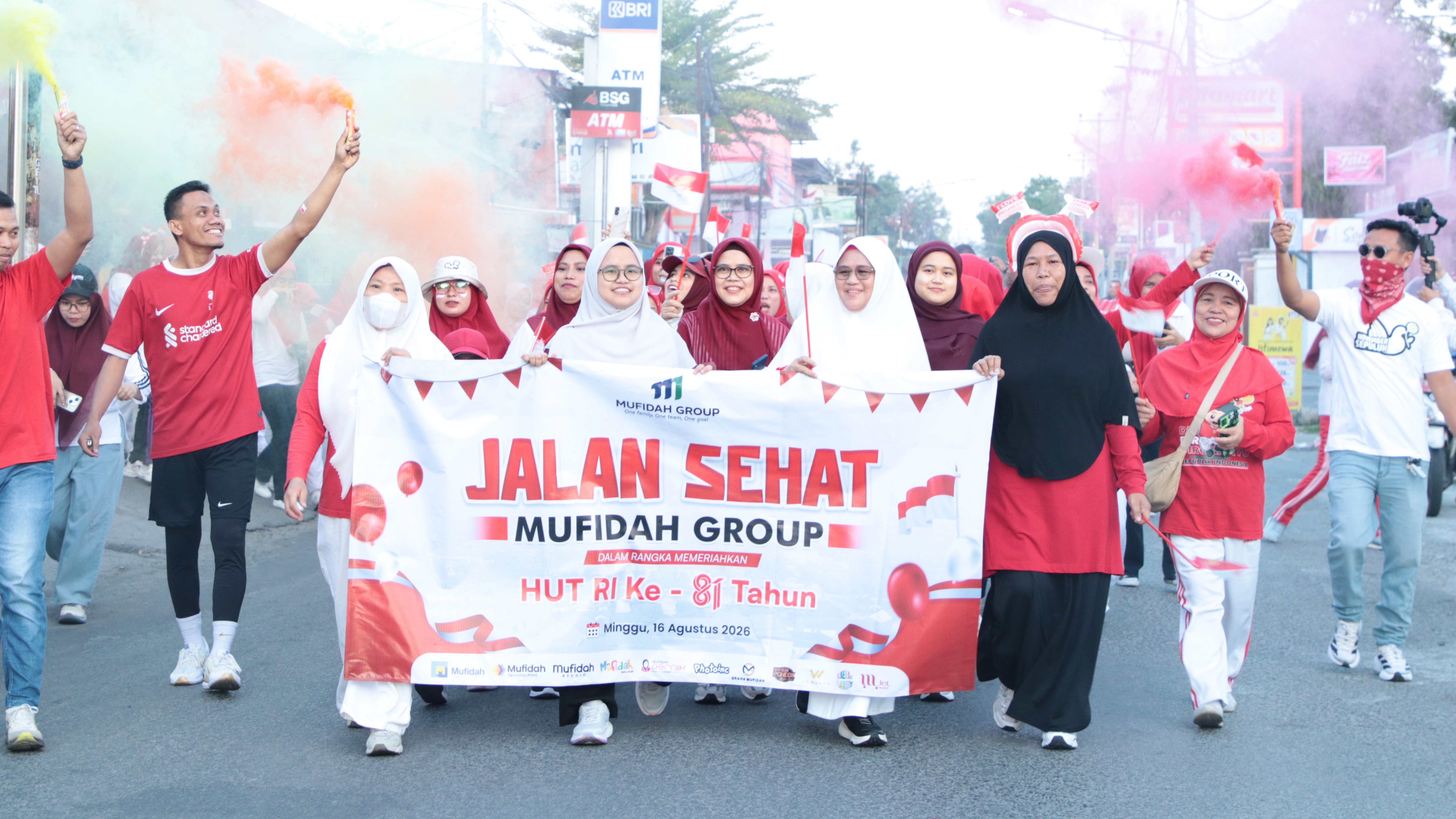 Jalan sehat dan lomba mufidah group